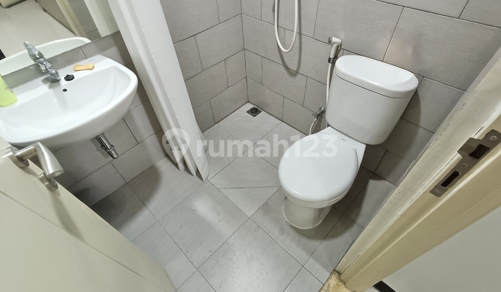 SEWA APARTEMEN 2 BR FURNIS LENGKAP AMOR EASTCOAST MANSION PAKUWON CITY 2