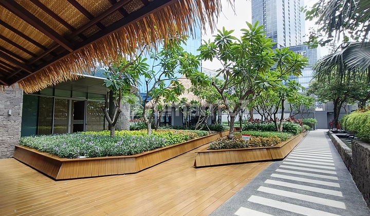 Sewa Apartemen 2 BR Furnis Lengkap One Icon Tunjungan Plaza 2