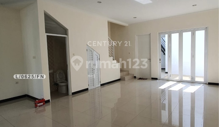 Rumah 2 Lantai Nyaman Siap Huni Di Taman Kopo Indah Bandung 1
