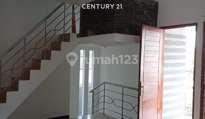 Rumah 2Lantai Luas 360M2 Di Komplek Pasadena Jl Flamboyan Bandung 2