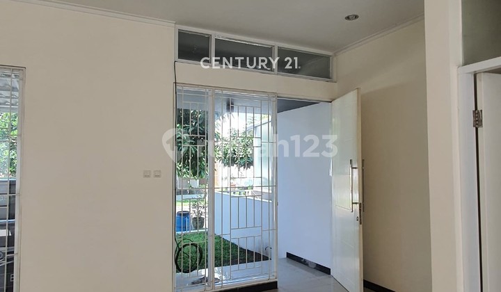 Rumah 2 Lantai Nyaman Siap Huni Di Taman Kopo Indah Bandung 2