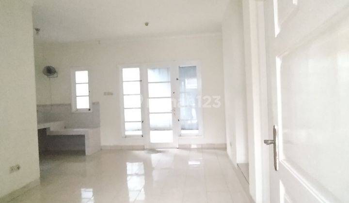 Rumah Sewa Bagus Siap Huni Di Kota Wisata  2