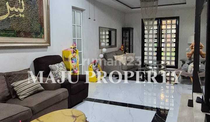 Rumah Jual Bagus Siap Huni di Legenda Wisata 2
