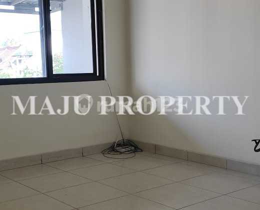 Rumah Bagus Siap Huni di Legenda Wisata 2