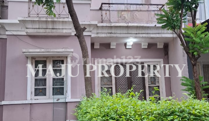 Rumah Jual Bagus di Raffles Hills, Siap Huni