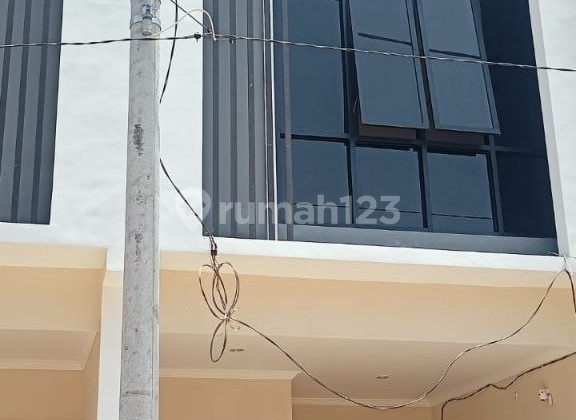 For Rent Perum Griya Ani Jl. Raya Medokan Sawah. Surabaya For Rent Perum Griya Ani Jl. Raya Medokan Sawah. Surabaya