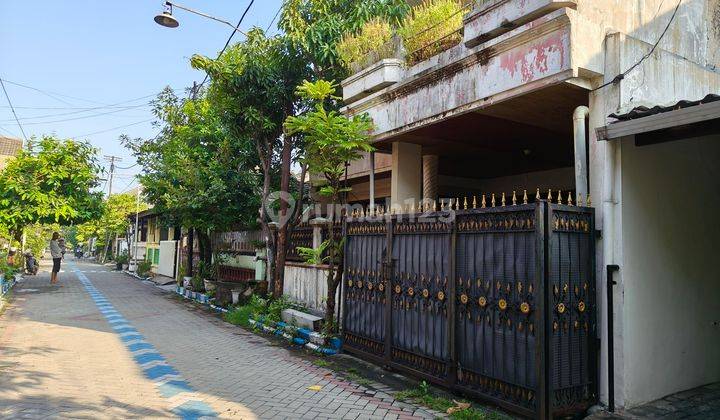 Rumah Griya Kebraon Selatan 2 lantai Surabaya dekat tol Karangpilang  2