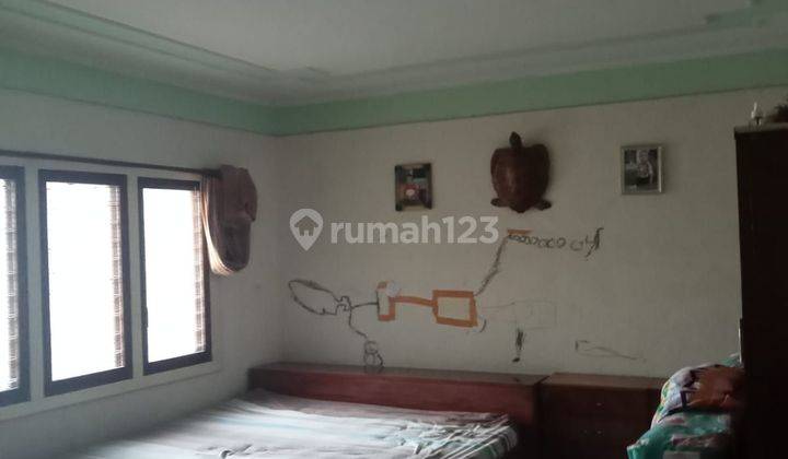 Rumah Jl. Argopuro 2.5 Lantai di Surabaya 2