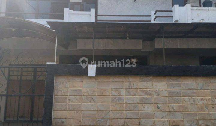 Rumah 2 Lantai Lebak Indah Tambaksarisurabaya 1