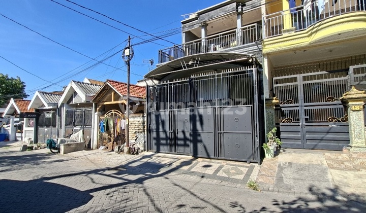 Dukuh Kupang Surabaya 2-Story House 2
