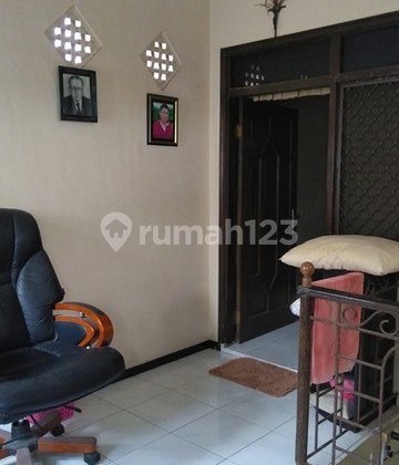 48801 Wiyung Taman Pondok Indah . Hook. Rumah / Tempat Usaha 1 Lantai  2