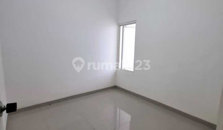 Cheap House Green Mansion Regency Lontar 2 Floors Surabaya 2