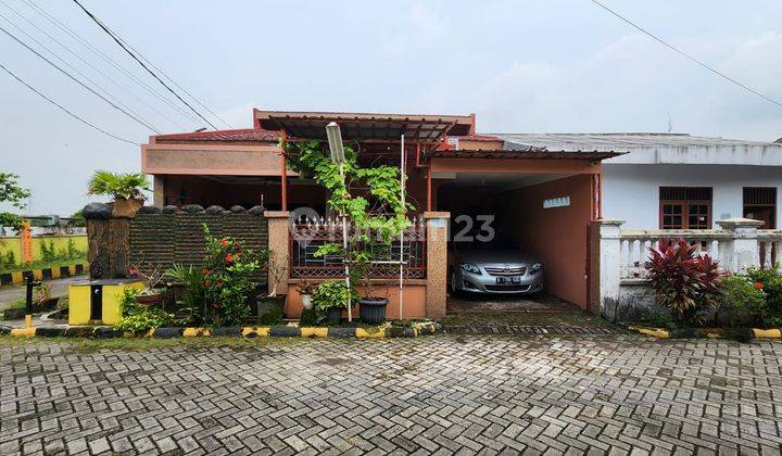 Rumah Cantik Murah  di Jalan Villa Mas, Bekasi 2