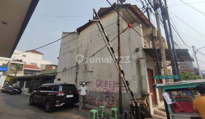 Rumah di Jalan Kramat, Senen, Jakarta Pusat 2