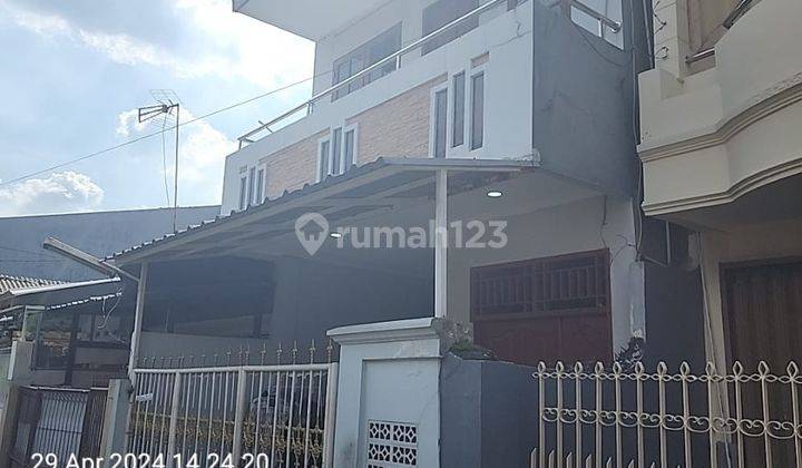 Dijual Rumah di Jalan Bhineka, Jatinegara, Jakarta Timur 1