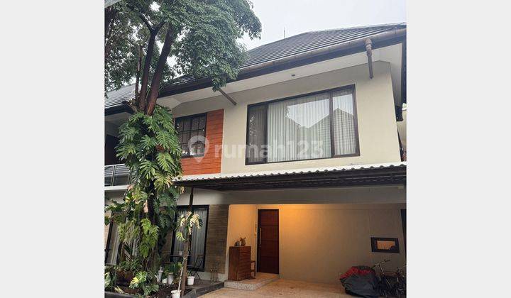 Rumah Cluster Eksklusif Fasilitas Kolam Renang + Rooftop Di Area Jagakarsa 1