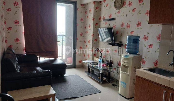 ruang tamu  apartemen bu fullfurnished siap huni