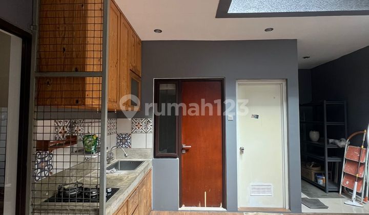7-minute Walk to MRT Semifurnished House in Cirendeu Area, South Tangerang 2