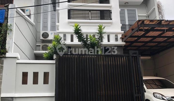 Rumah Siap Huni Semifurnished Termurah di Dekat Stasiun Kebayoran Lama Jakarta Selatan 1