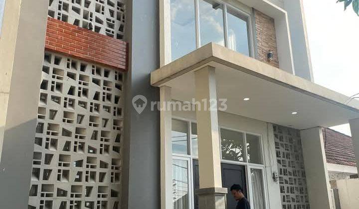 Rumah Semi Furnished Termurah di Kemang, Jakarta Selatan 1