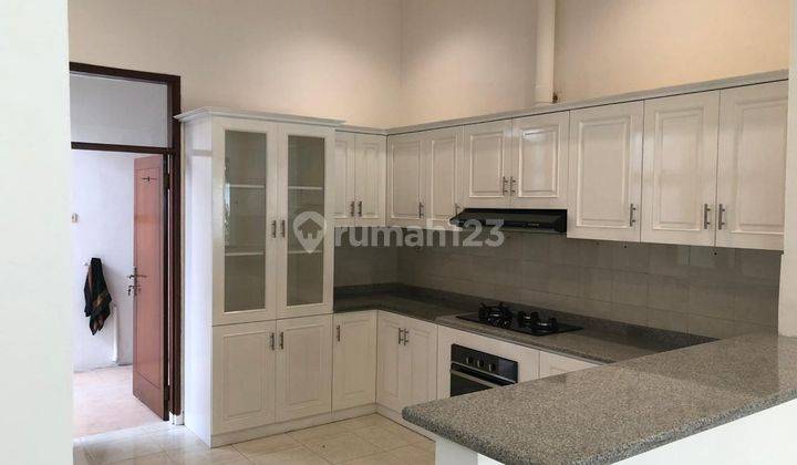 Rumah Semi Furnished Cocok untuk Youtuber di Kemang, Jaksel 2