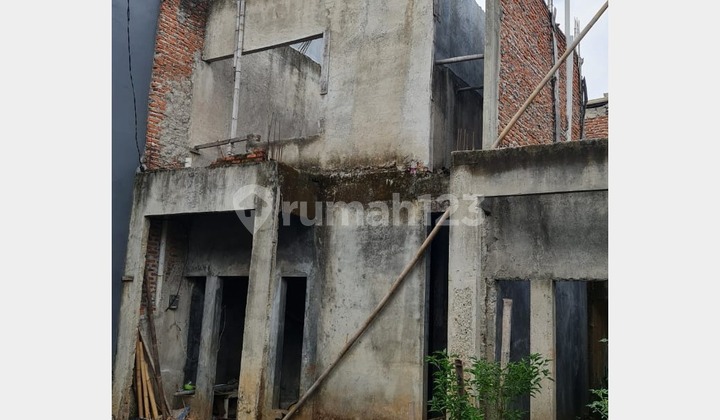 Tanah + Bangunan setengah jadi Termurah 5 Mnt ke Stasiun Jurang Mangu di Area Ciputat RT006