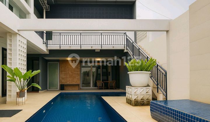 Rumah 800m Ke Tol Fasilitas Swimming Pool Termurah Lokasi Strategis Di Area Tangerang Selatan Rr157
