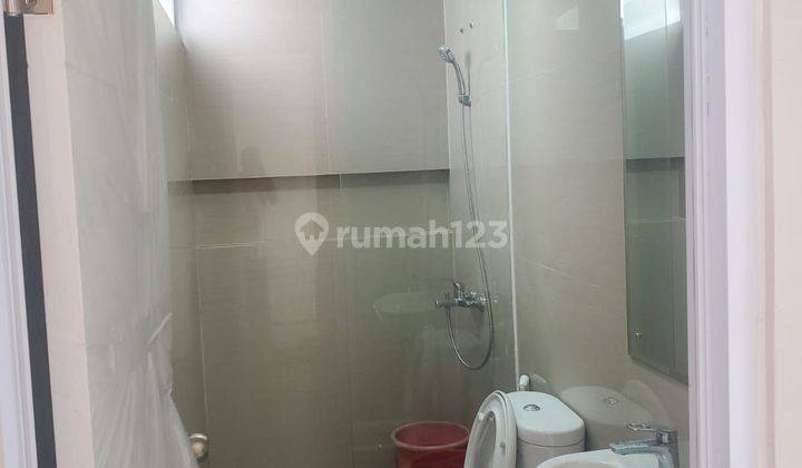 Termurah Rumah 2 Lantai Semi Furnished Turun Harga 2