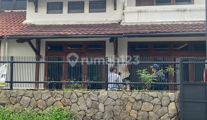 Rumah Siap Huni Termurah & Terluas Lokasi Sangat Strategis di Area Pejaten Rr210