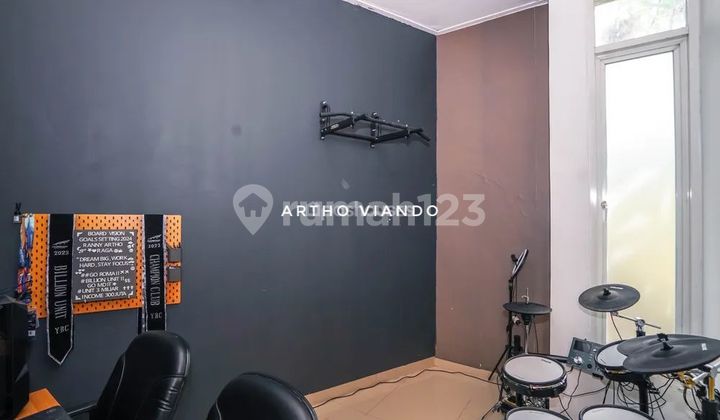 Growing concept house with air flow system in Depok Area RR095 Growing concept house with air flow system in Depok Area RR095