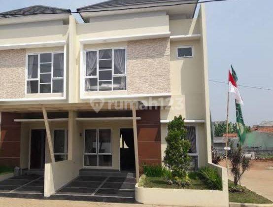 Rumah Eksklusif Siap Huni Hook di Area Sangat Strategis Bintaro 1