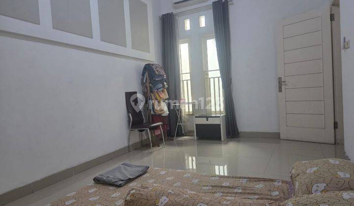 Rumah Full Furnished dengan luas 120m2 di Jagakarsa, Jaksel 2