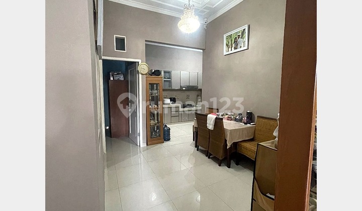 Rumah di lokasi yang strategis dan murah di Area Jagakarsa, Jakarta Selatan RR067 2