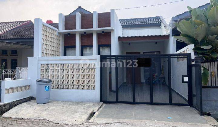 Rumah Semi Furnished Baru Direnovasi Akses Strategis di Depok 1