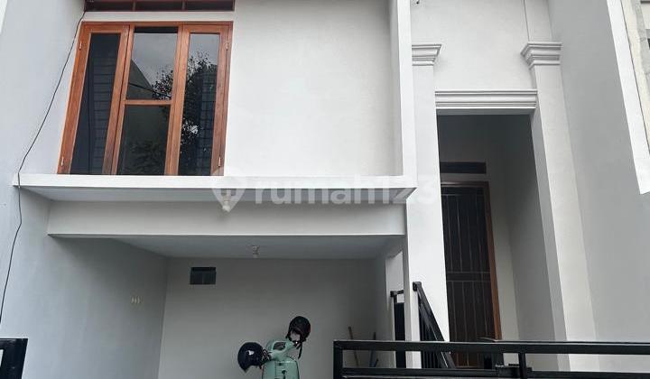 Cheapest Semi-Furnished Split Level House Near Toll Road in Strategic Jagakarsa Area Mahr435