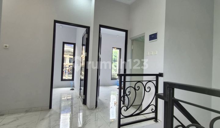 rumah Dalam cluster one gate system Lokasi strategis di Jagakarsa 2