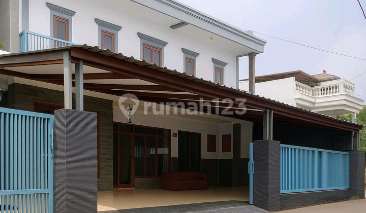 Fully Furnished House in Block A, Can Be Used as an Office in Kebayoran Baru Area RR138