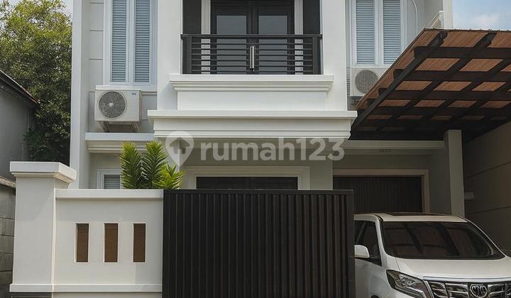 Rumah Komplek Semi Furnished Dekat Stasiun  di Kebayoran Lama RR002