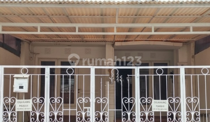Rumah 3+1 Semi Furnished di Pondok Indah, Jaksel 1