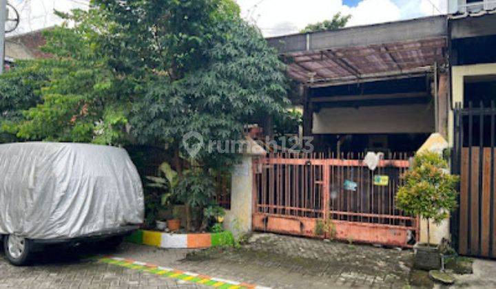 Rumah hitung tanah strategis tengah kota di Dukuh kupang timur 1