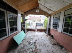 1-Storey Land Calculation House, SHM, in Babatan Wiyung 91047 2