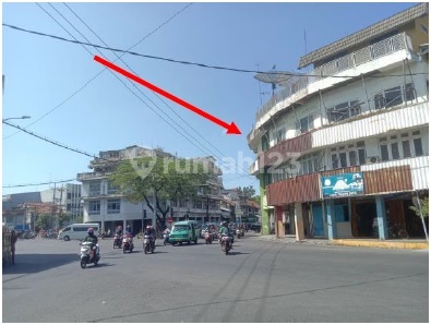 Ruko Strategis 3 Lantai, HGB, di Raya Bunguran Pabean Cantikan 92813