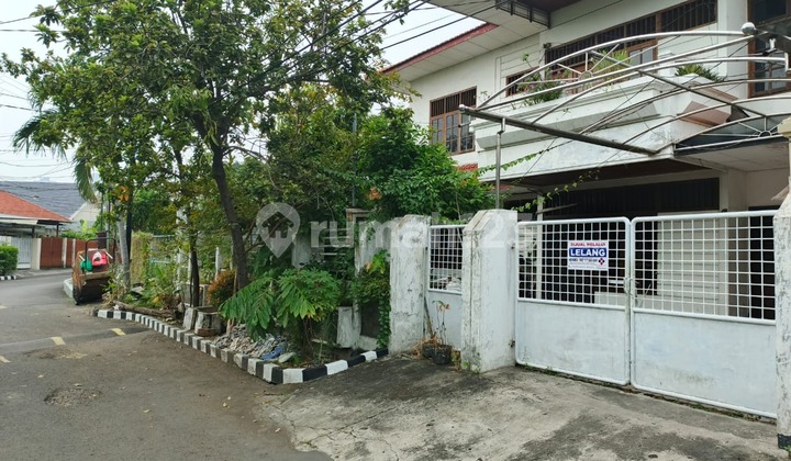 Nice House SHM Garden Darmo Permai South Dukuh Pakis, Surabaya 2