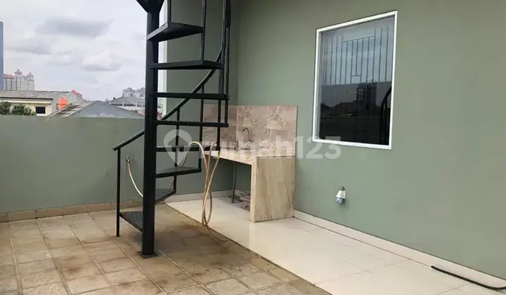 Di Jual Rumah 3,5 Lantai Full Furniash Rapi di Jalan Tomang Utara Jakarta Barat 2
