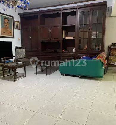 Dijual Rumah Besar Dijalan Kesehatan, Jakata Pusat 1