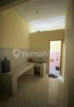 Dijual Rumah Sederhana 2 Lantai di Kali Anyar, Jakarta Barat 2