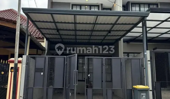 For Sale 2-Story House Ready to Occupy, Neat and Well-Maintained in Kav DKI, South Meruya - West Jakarta