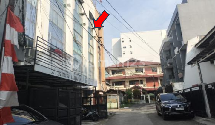 For Sale Auction 4-Storey Shop House on Jalan Salemba Tengah, Senen, Central Jakarta