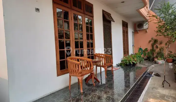 Dijual Rumah Pribadi 2 Lantai Siap Huni Di Tanjung Duren 1