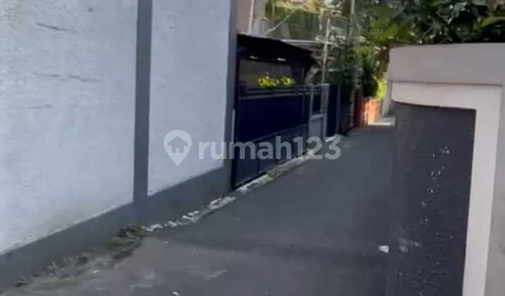 Dijual Rumah 1,5 Lantai Siap Huni di Jalan H. Soleh Dalam Ii Kebon Jeruk 2